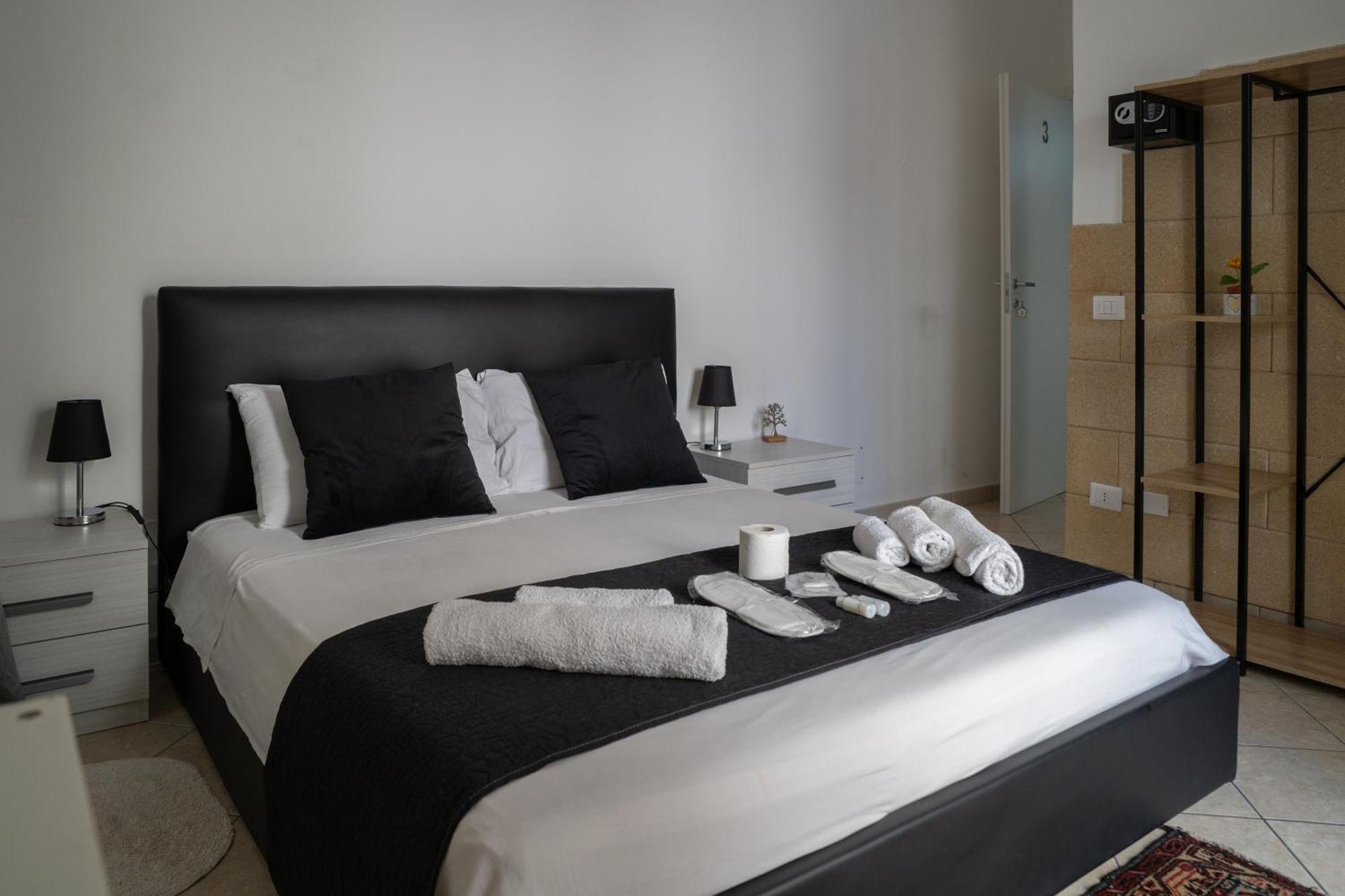 Bed and Breakfast Whitehouse Лечче Экстерьер фото